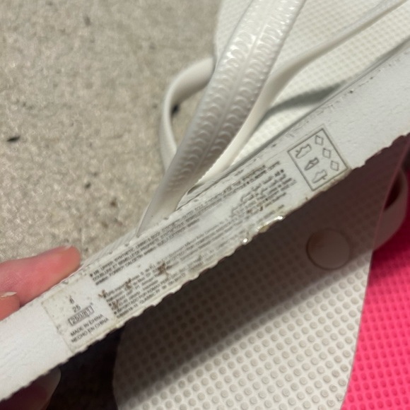 Old Navy Flip Flops, size Women’s 8 - White & Pink - Picture 5 of 7